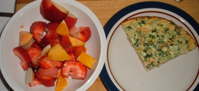 fruit and quiche breakfast