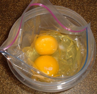 plastic bag omelet eggs