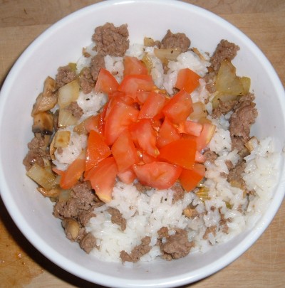 beef and rice with tomato