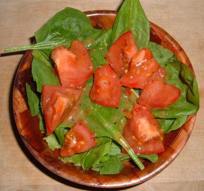 spinach salad with tomato spinach salad with tomato