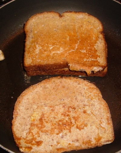 peanut butter banana frenchtoast