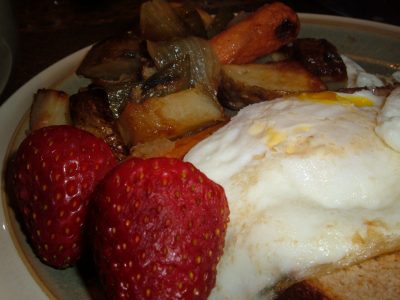 eggs toast veggies breakfast