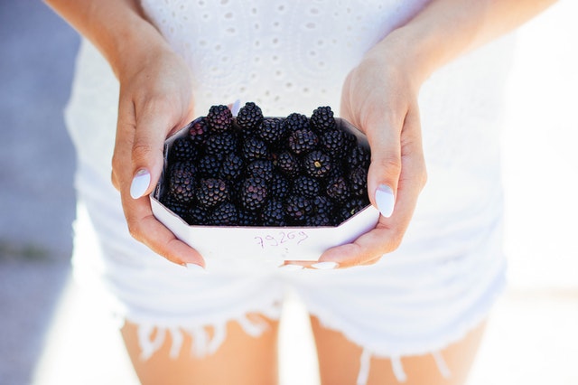 How to buy fresh blackberries