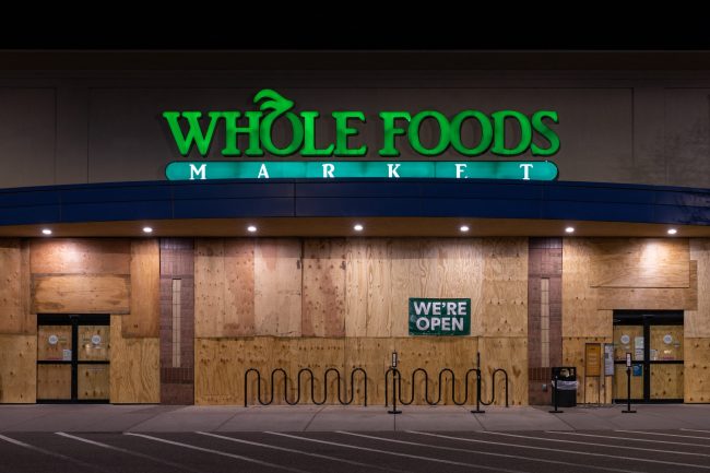 7 Stores Where You Get The Least Amount Of Grocery For Your Money