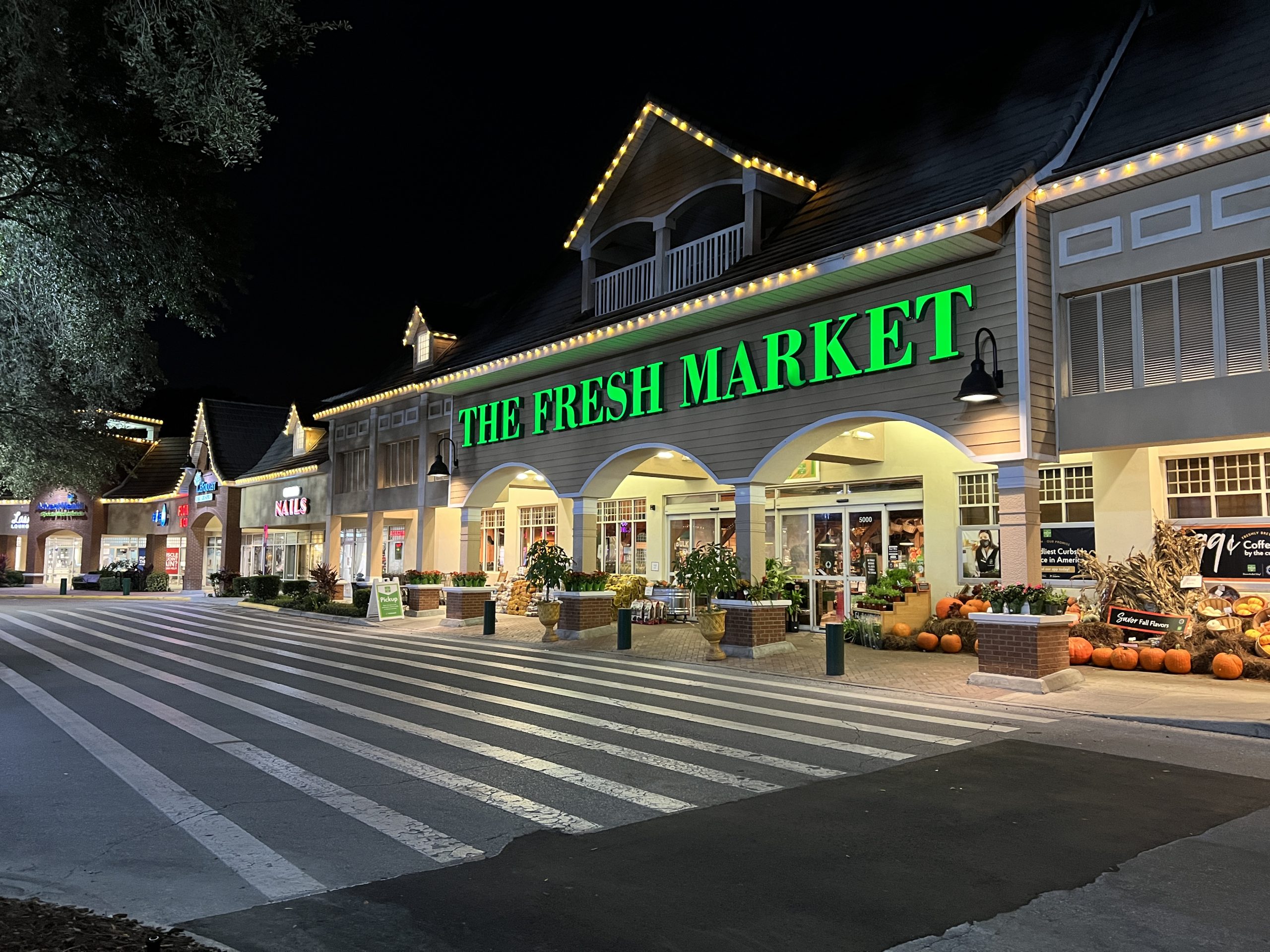 6 Things You Should Know About Fresh Market Before You Shop There