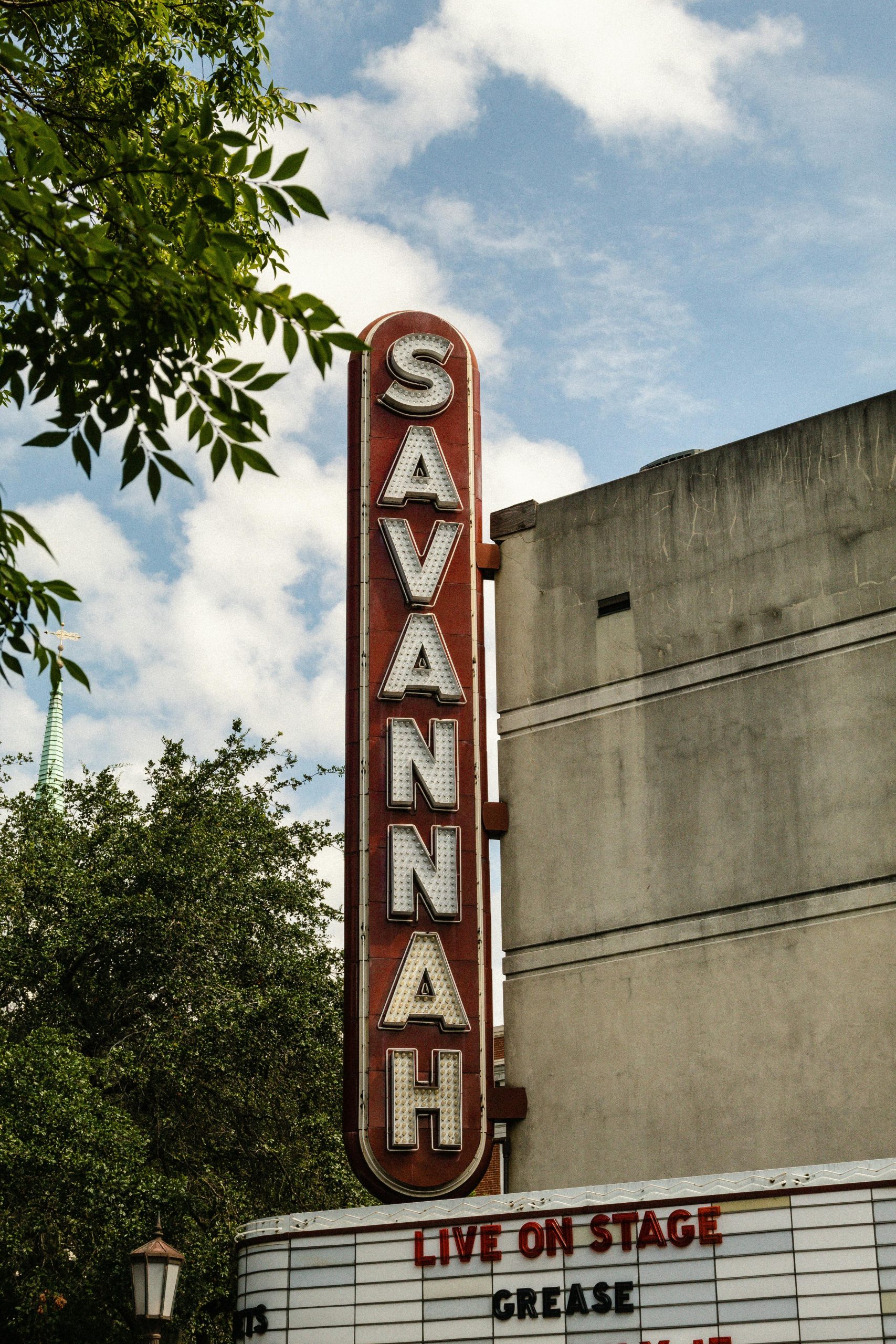 Great Food with Great Prices: These Are The 6 Best and Cheapest Places to Eat In Savannah, GA