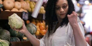 How to Grocery Shop for an Entire Month Without Overspending