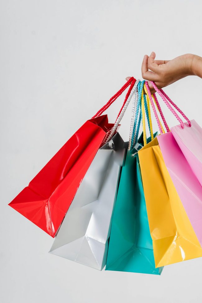 5 Signs Your Shopping Addiction Is Ruining Your Relationship