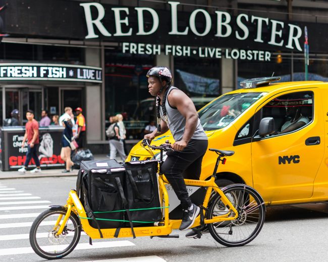 6 Restaurant Chains That Used to Be Great—But Are Now a Disaster