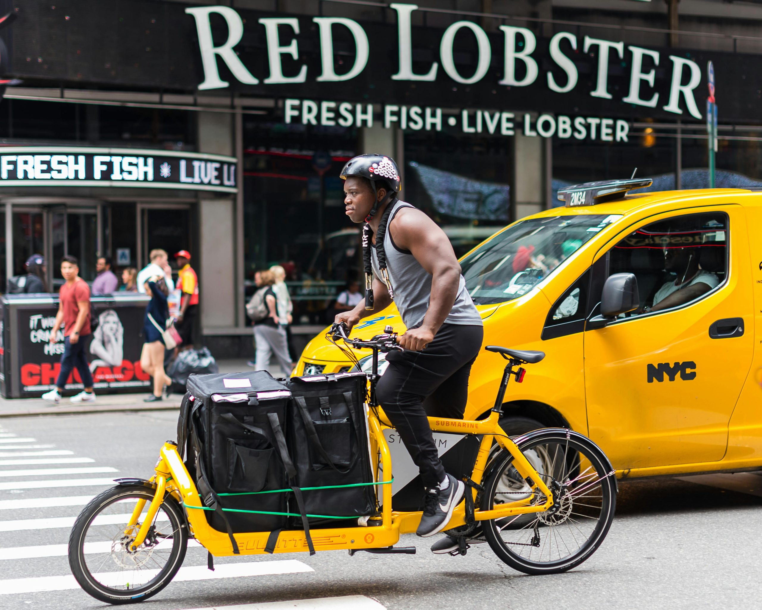 6 Restaurant Chains That Used to Be Great—But Are Now a Disaster