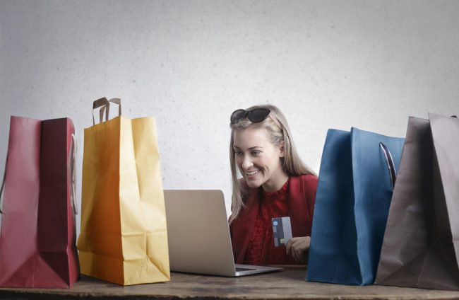 Is Signing Up for Store Credit Cards Ever Worth the Freebies?