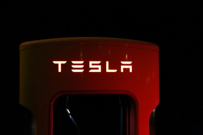 No Discounts Can Save Tesla: Here's Why the EV Superstar Is Being Dumped