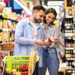 couples grocery shopping budget