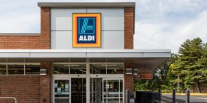 aldi shoppers