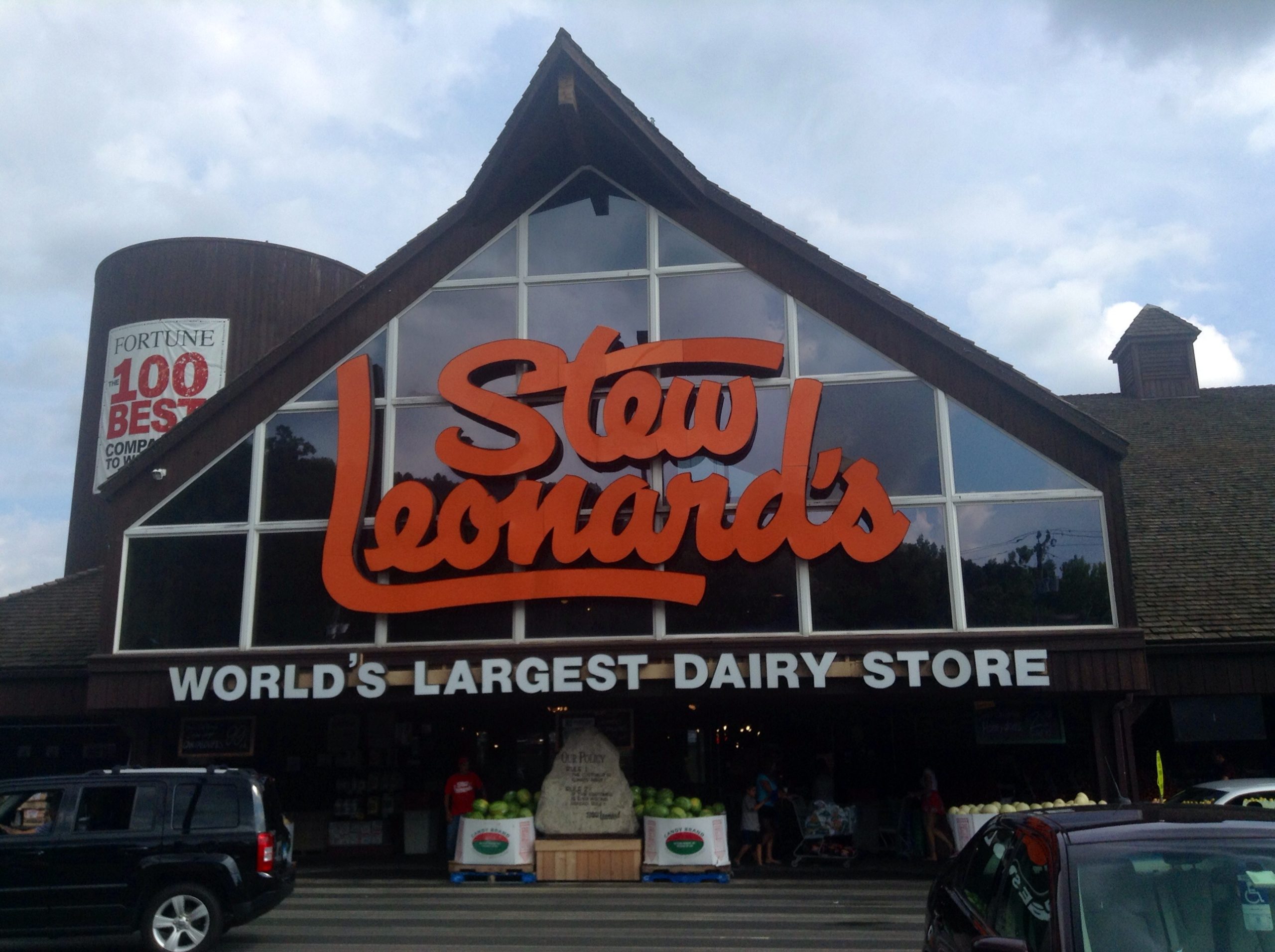 Stew Leonard's: Farm Fresh Fun and Animatronics