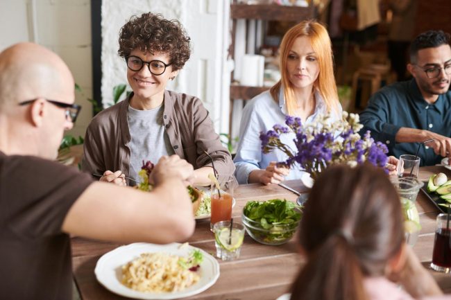 8 Times It's Okay Not to Split The Check With Your Friends