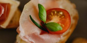 6 Signs of Lower-Quality Lunch Meat to Avoid at the Grocery Store