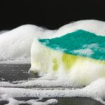 clean dish detergent