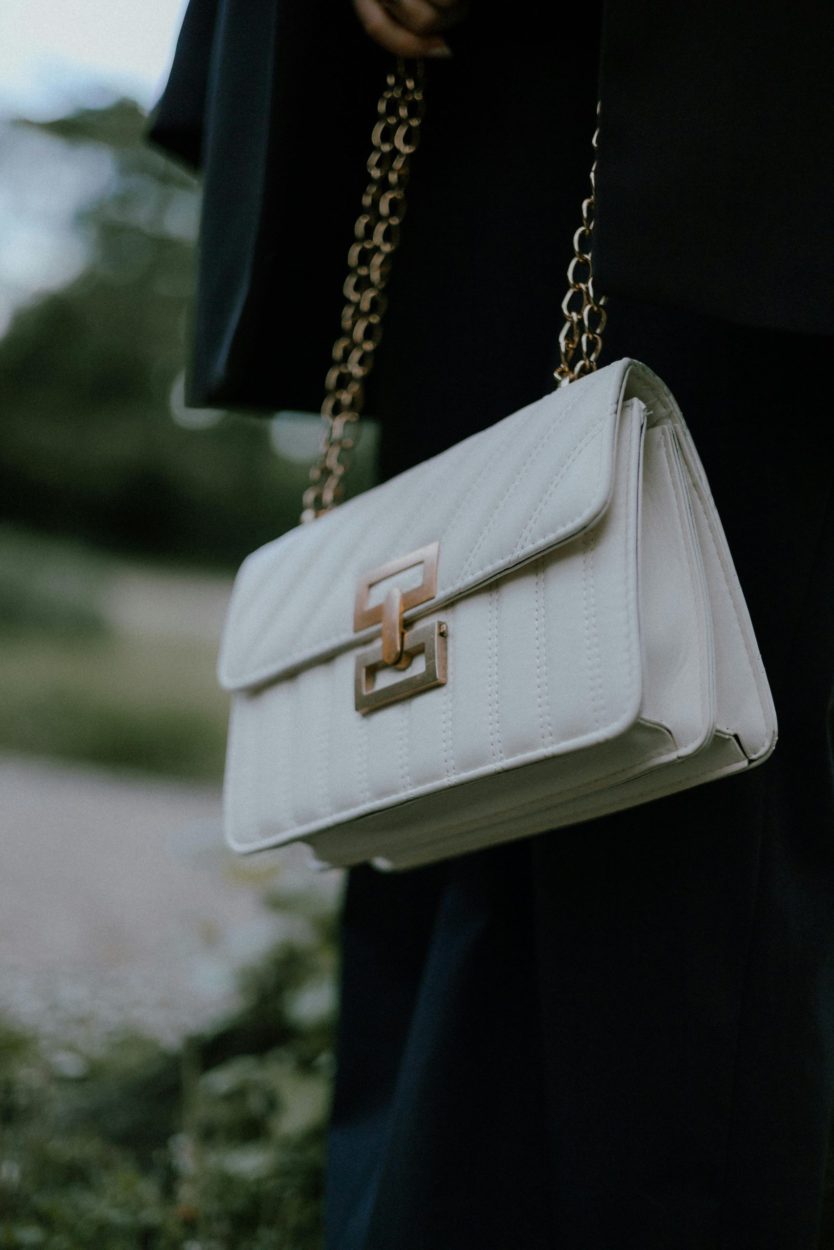 10 Ways Women Get Their Purses Stolen In The Grocery Store