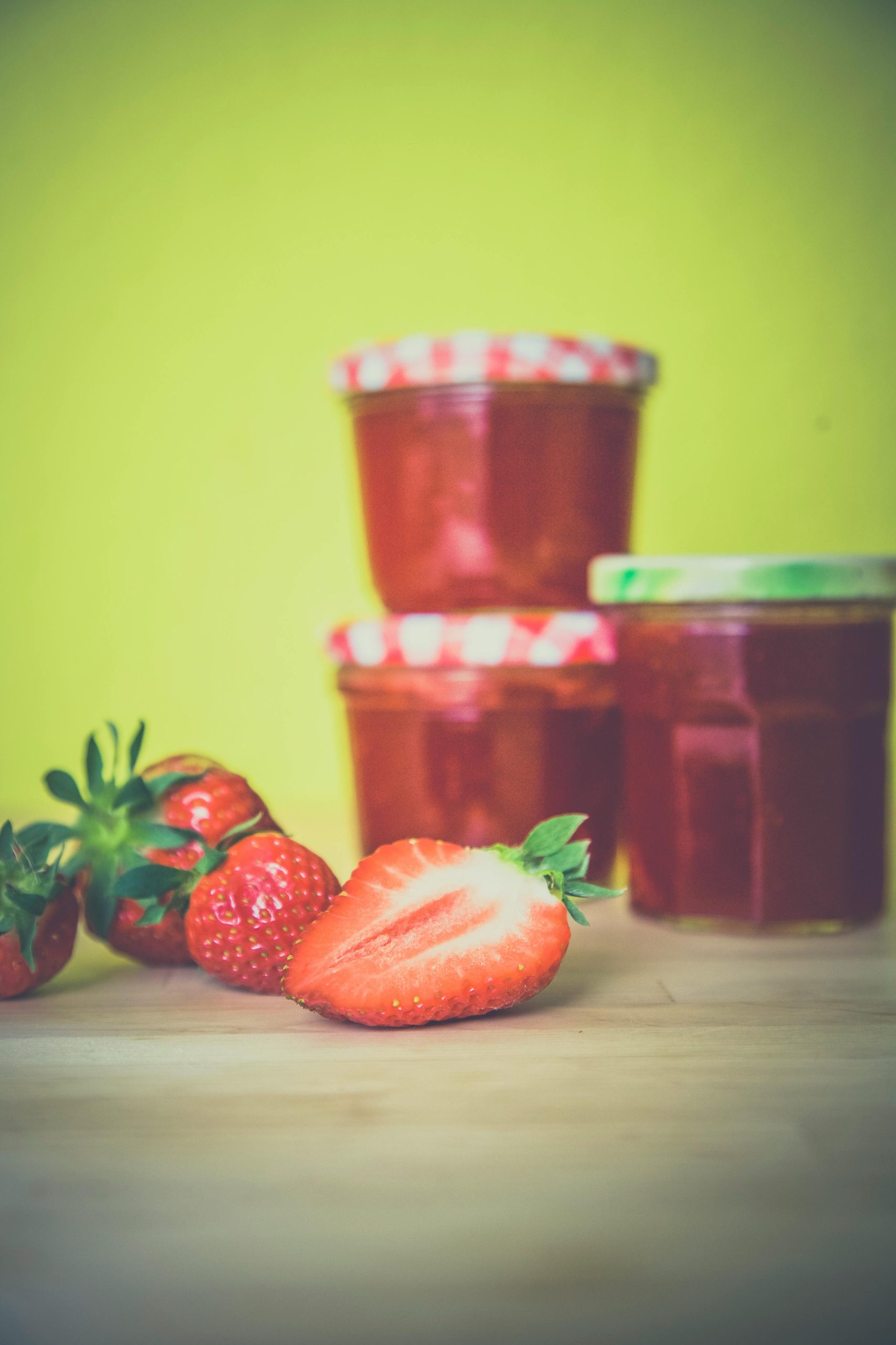 What's The Difference Between Jelly and Jam (One is Healthier)