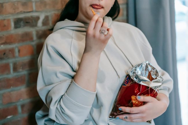 10 Sneaky Ways Grocers Encourage You to Buy More Snacks
