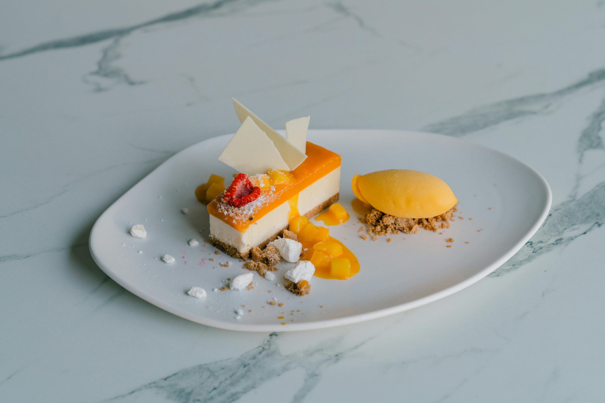 8. Hyper-Realistic Illusion Desserts