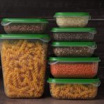 plastic vs glass food storage