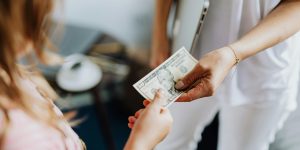 8 Brands That Stopped Offering Refunds Without Telling Anyone