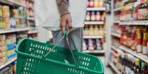 9 Things Grocery Chains Are Doing to Save Money—That Are Costing You More