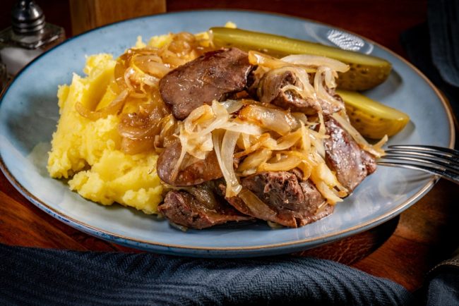 Fried,Liver,With,Onion,,Served,With,Mashed,Potatoes,And,Pickled Liver and onion