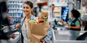 Holiday Checkout Patterns That Predict When Prices Drop