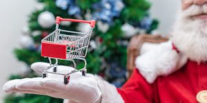 Seasonal Grocery Changes That Trigger Unexpected Discounts