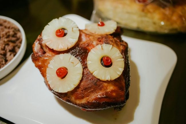 pexels-jibarofoto-15362097 8 Seasonal Foods That Get the Biggest Discounts After Holidays