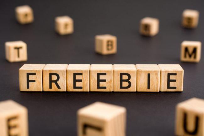 shutterstock_1789444151 How to Use Loyalty Points to Get Free Items This Winter