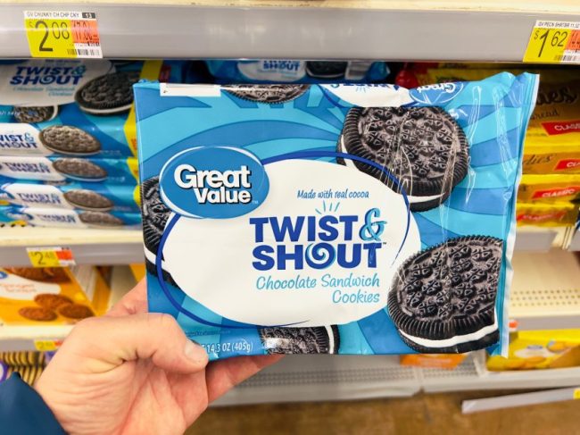 shutterstock_2203866799 How to Find the Best Grocery Deals Without Clipping a Single Coupon