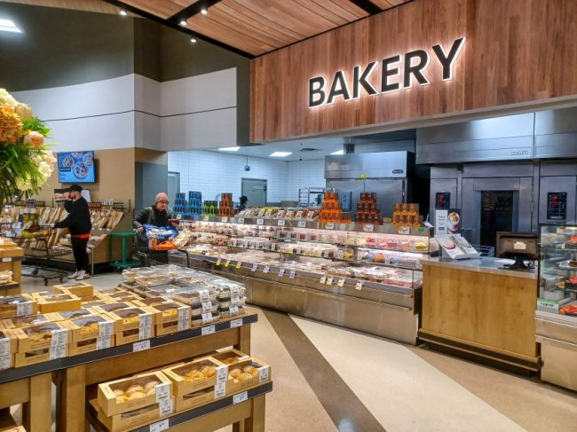 shutterstock_2566103275 5 Reasons You Should Start Shopping the Bakery Clearance Rack