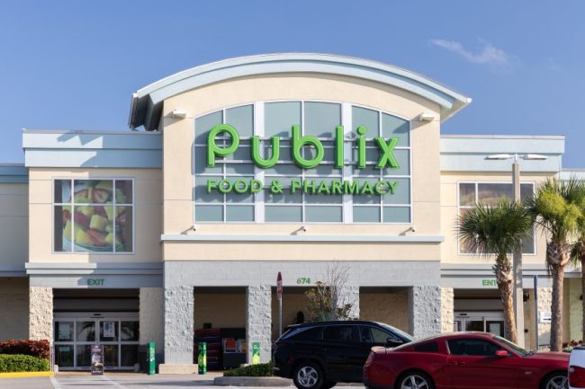 shutterstock_2470063307 Can Publix Compete With Discount Chains on Price Consumers Weigh In
