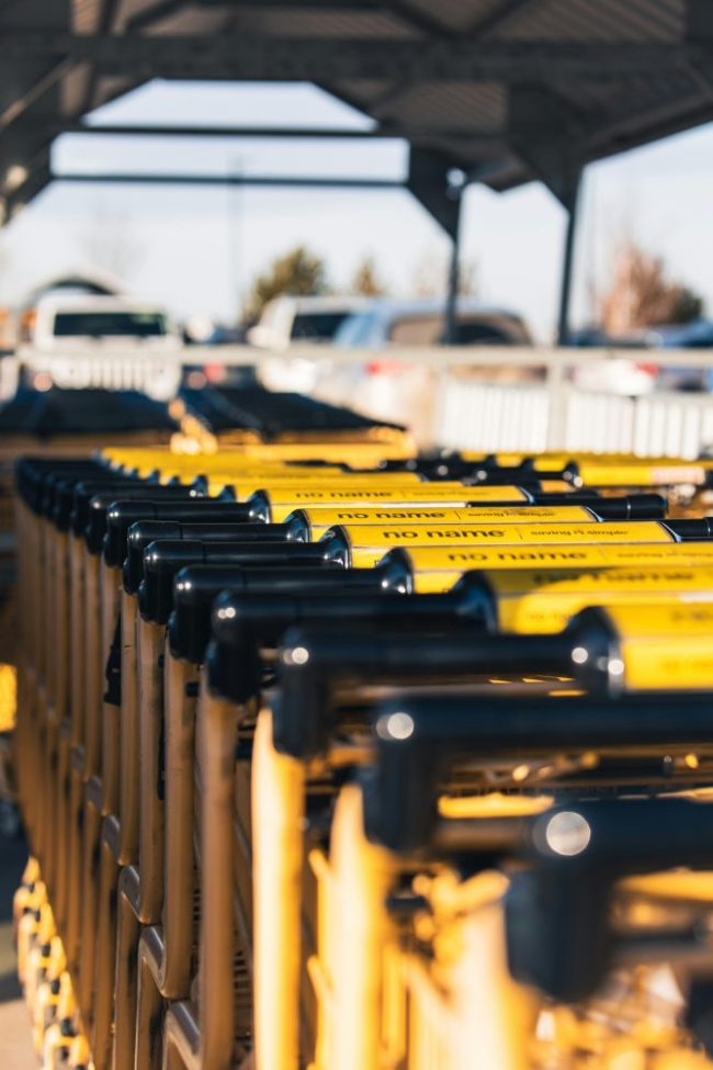 Smart Carts Take Over The Grocery Aisles This Spring