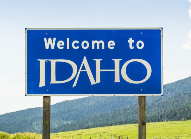 shutterstock_447608428 Idaho Grocery Chains Consolidate Locations Amid Spring Restructuring