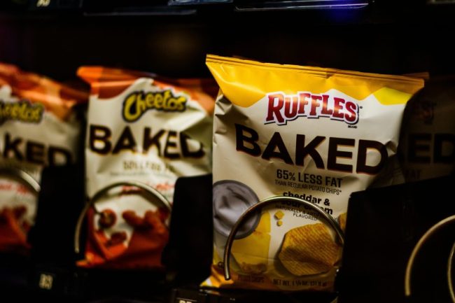 pexels-bryce-carithers-11680701-11822977 12 Grocery Habits That Quietly Drain Your Monthly Budget