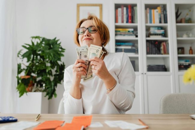 The $35 Deduction: The SNAP Rule for Seniors Over 60 That Can Increase Monthly Benefits