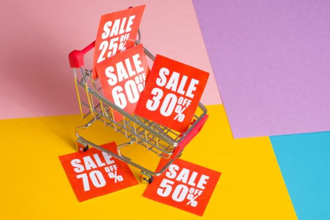 shutterstock_1340964482 (1) The ‘Short-Dated’ Secret: How Early Morning Markdowns Help Stretch Your Grocery Budget